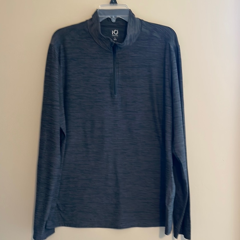 Men’s active wear pull over